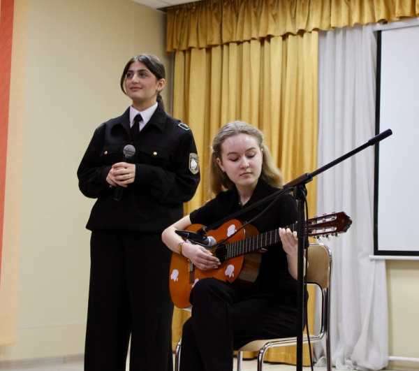 Обучающиеся КМРК дали концерт для бойцов находящихся на излечении в госпитале