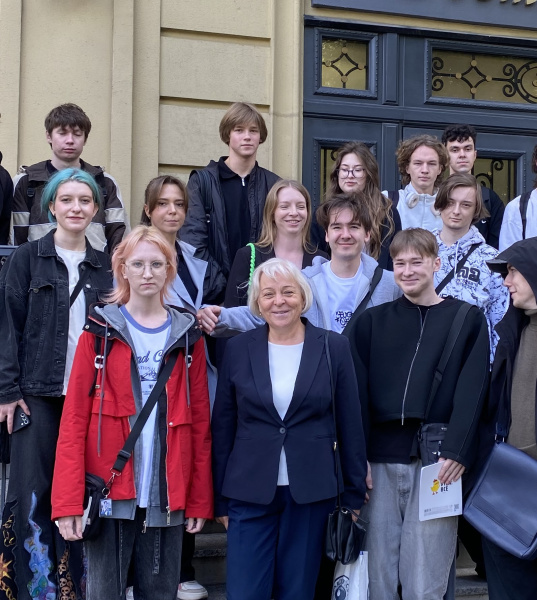 Students from the Institute of Digital Technologies visited the IT company Bitrix 24