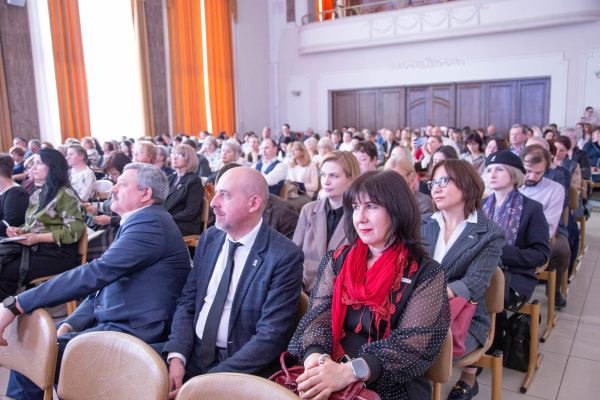 Калининградским педагогам рассказали, как противостоять экстремизму и терроризму в молодёжной среде