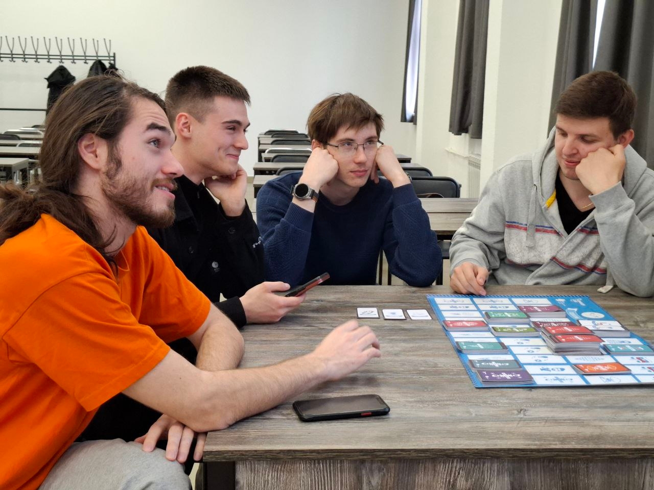 Студенты КГТУ встретились с сотрудниками молод39 | гранты