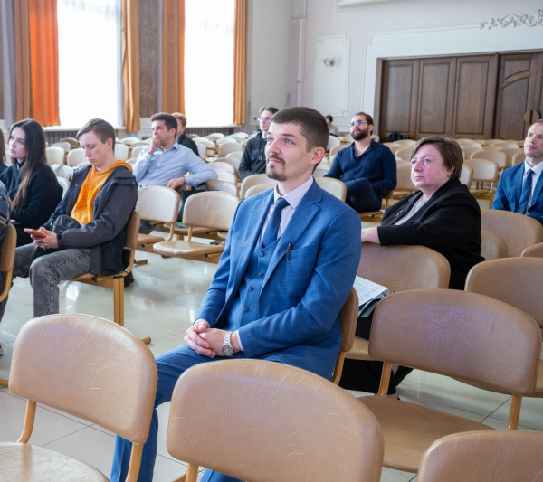 Вопросы транспортировки и хранения углеводородов рассмотрели на конференции