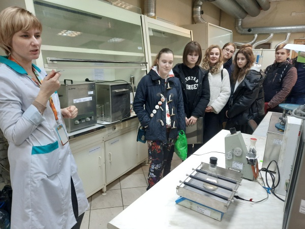 Студенты ИАПС побывали с экскурсией в Калининградском филиале экспертно-криминалистической службы ФТС России