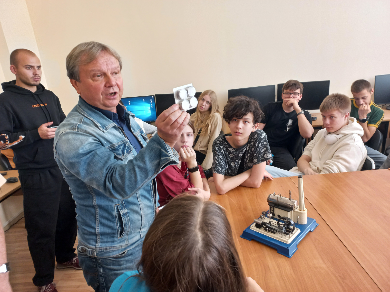 В рамках проекта «ПроВозможности» в ИМТЭС провели профориентационные мероприятия со школьниками 