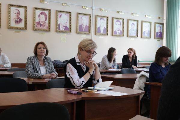 Scientists presented the results of their research at the section ‘Current Issues and Trends in the Social and Economic Development of the Region’