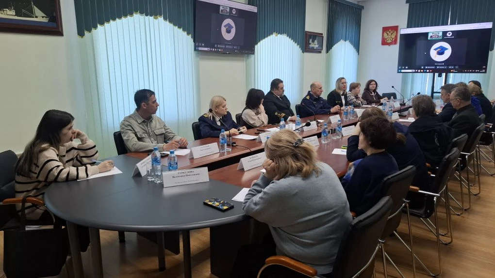 В СПбМРК прошёл круглый стол по выращиванию товарной рыбы