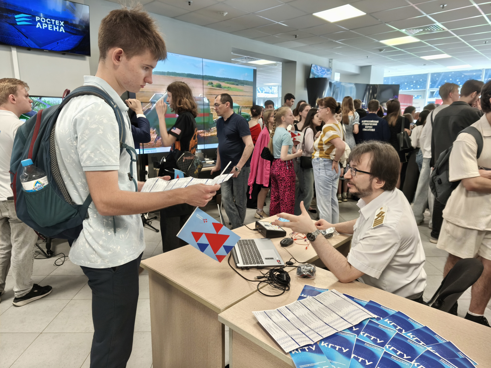 КГТУ широко представлен на ярмарке трудоустройства «Работа России»