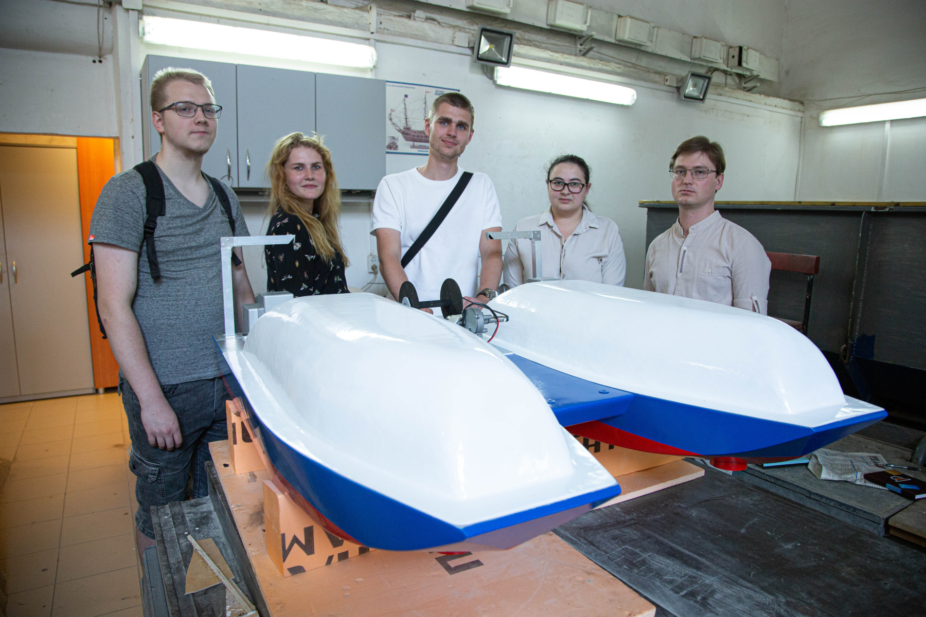 Молодые ученые и студенты создали малый безэкипажный катамаран