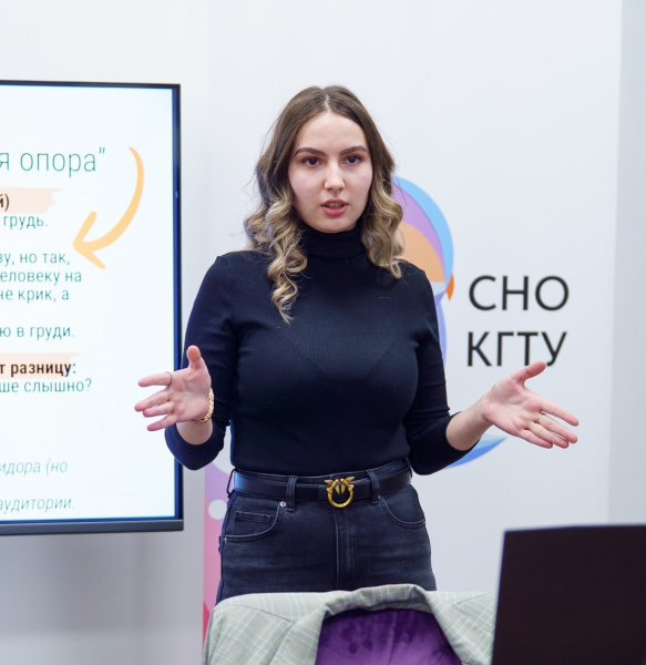 Secrets of successful public speaking revealed to university students