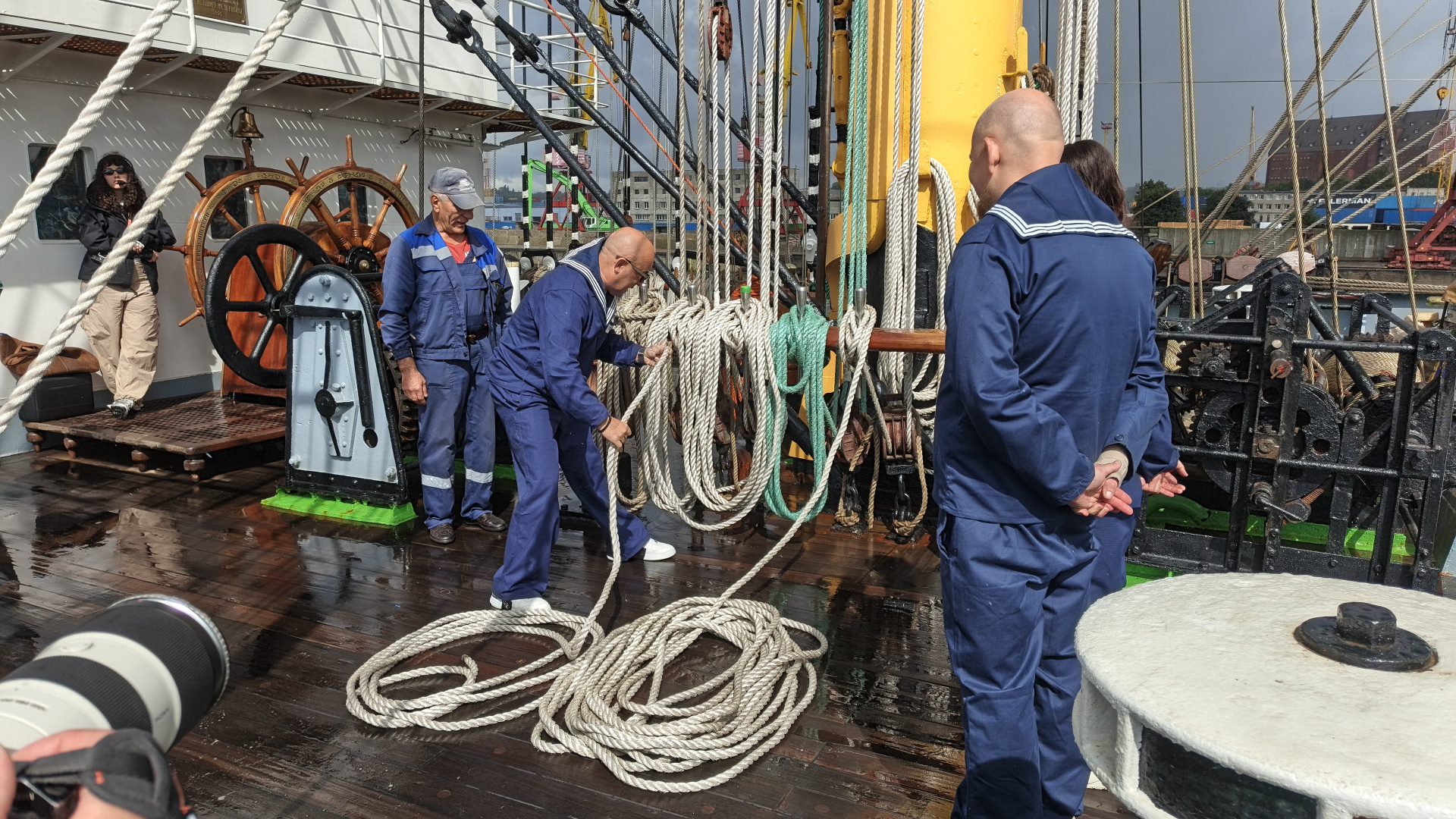 Программа «Особенности национальной кухни» побывала на «Крузенштерне» и «Седове»