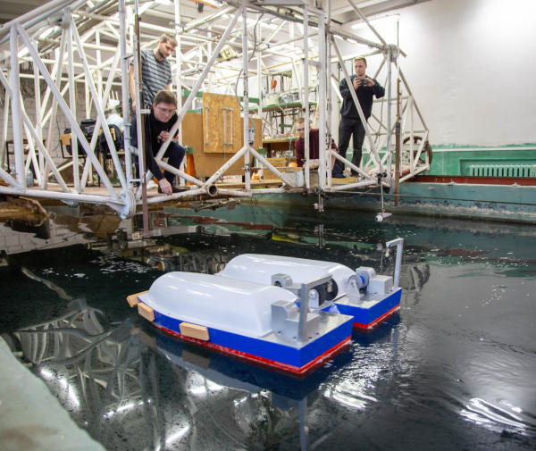 Unmanned fishing catamaran tested at KSTU