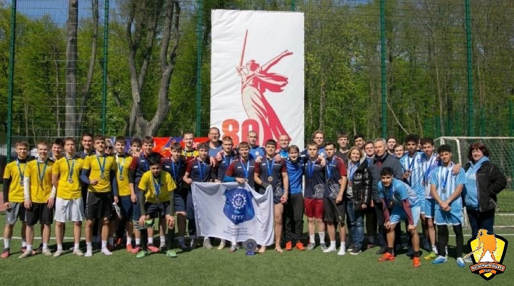 В Гурьевке прошел футбольный турнир "Кубок ректора КГТУ"