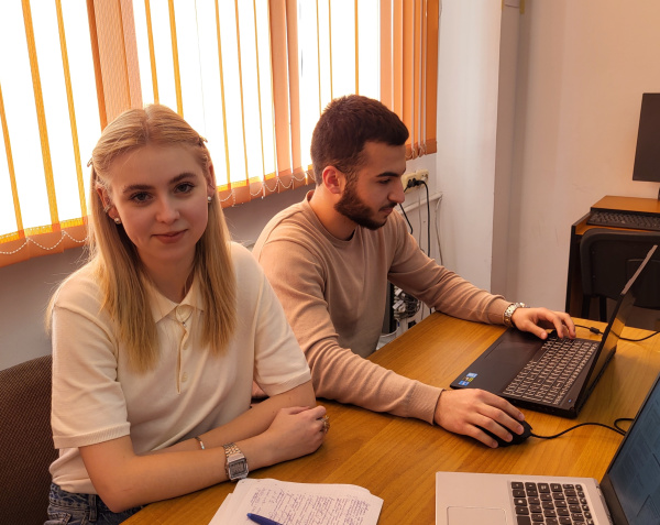 Students from the Institute of Industry-Based Economics and Management took part in a Tax Dictation