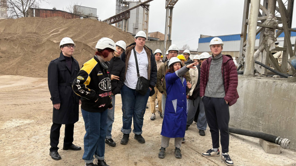Студенты КГТУ побывали на крупнейшем предприятии стройиндустрии области 